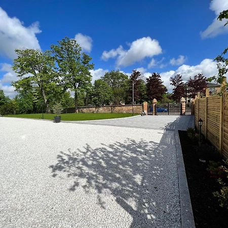 Beautiful 4-Bed Villa In Glasgow Kültér fotó