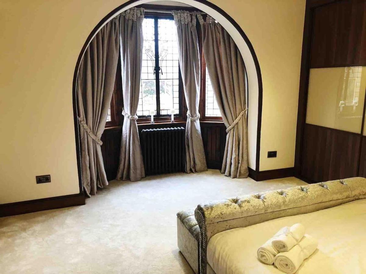 Beautiful 4-Bed Villa In Glasgow Kültér fotó